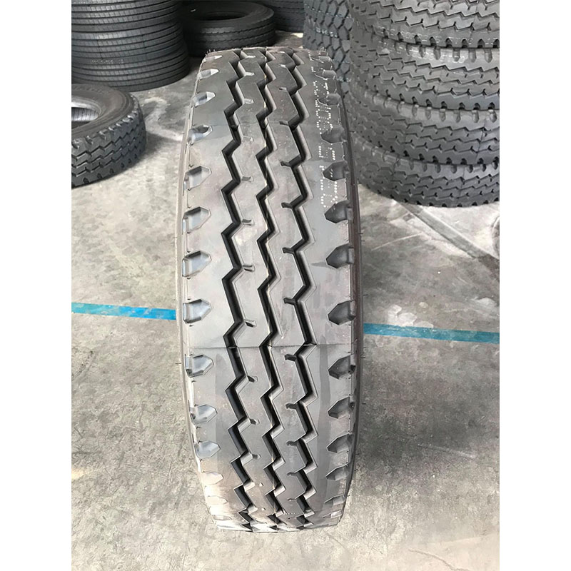 315/80R22.5 tubeless tyre