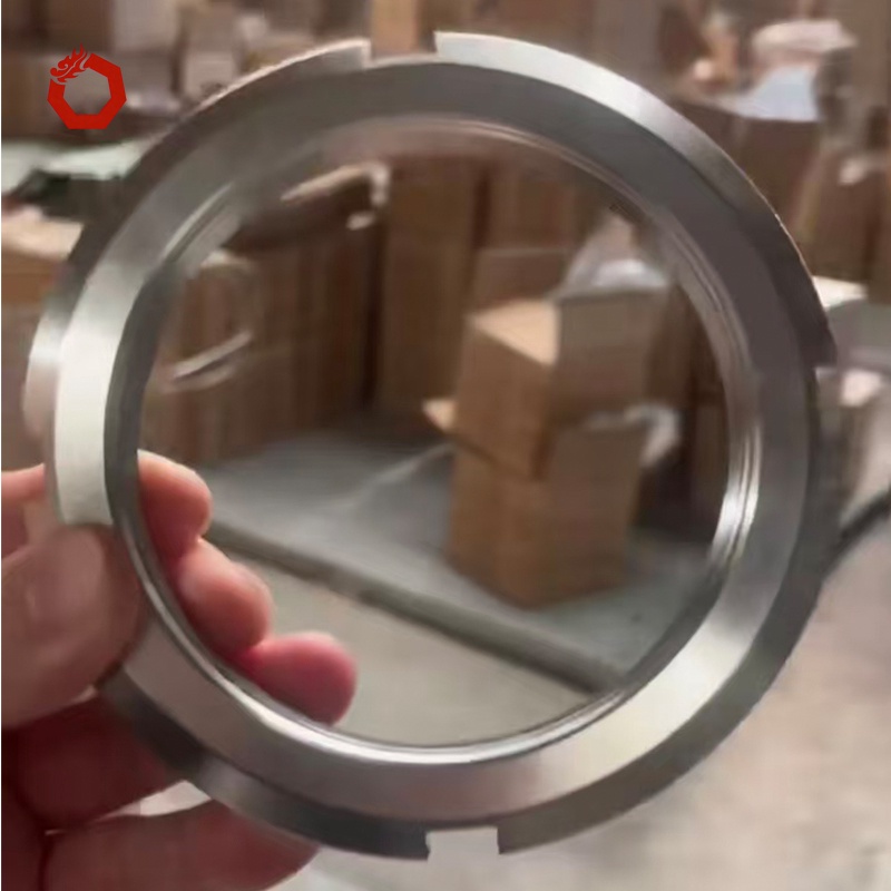 Round Nuts
