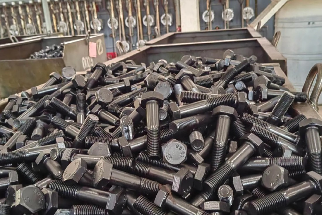 The recent batch of high-strength carbon steel bolts has been successfully delivered to the port of Durban in South Africa
