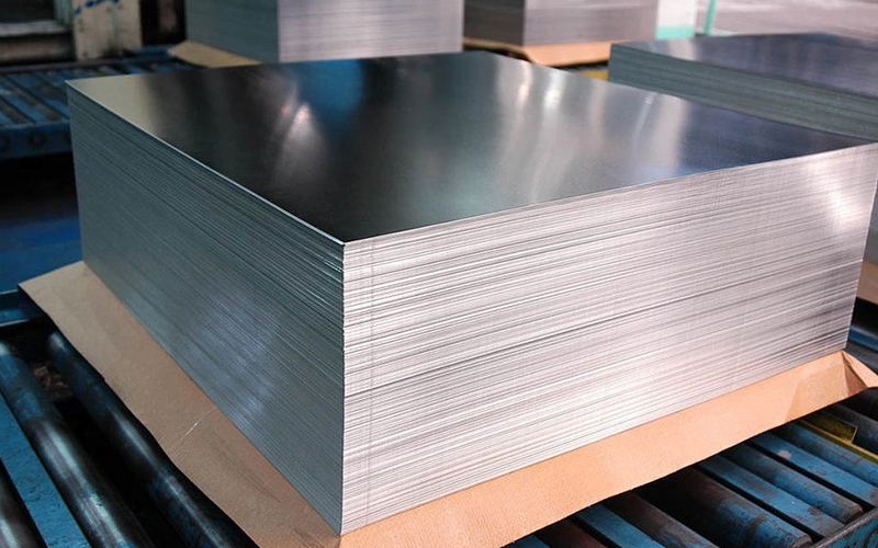 Duplex stainless steel plate