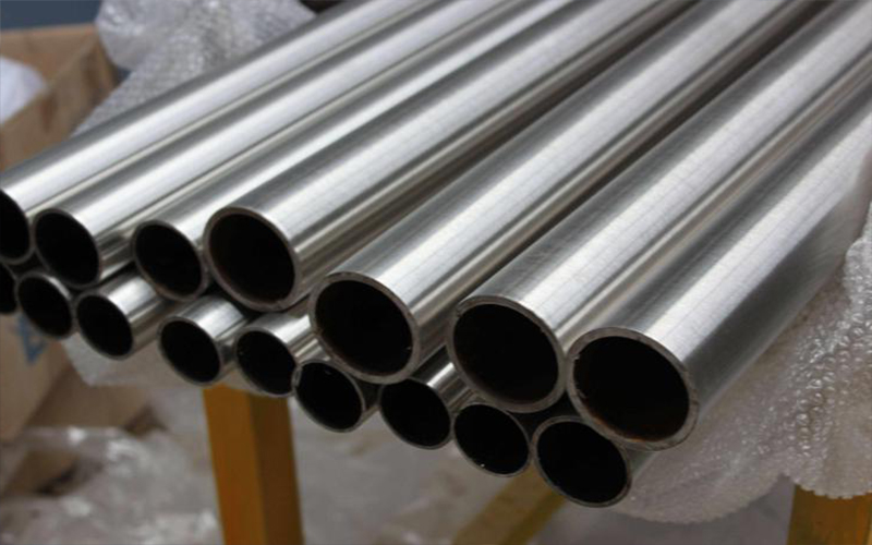 Stainless steel pipe