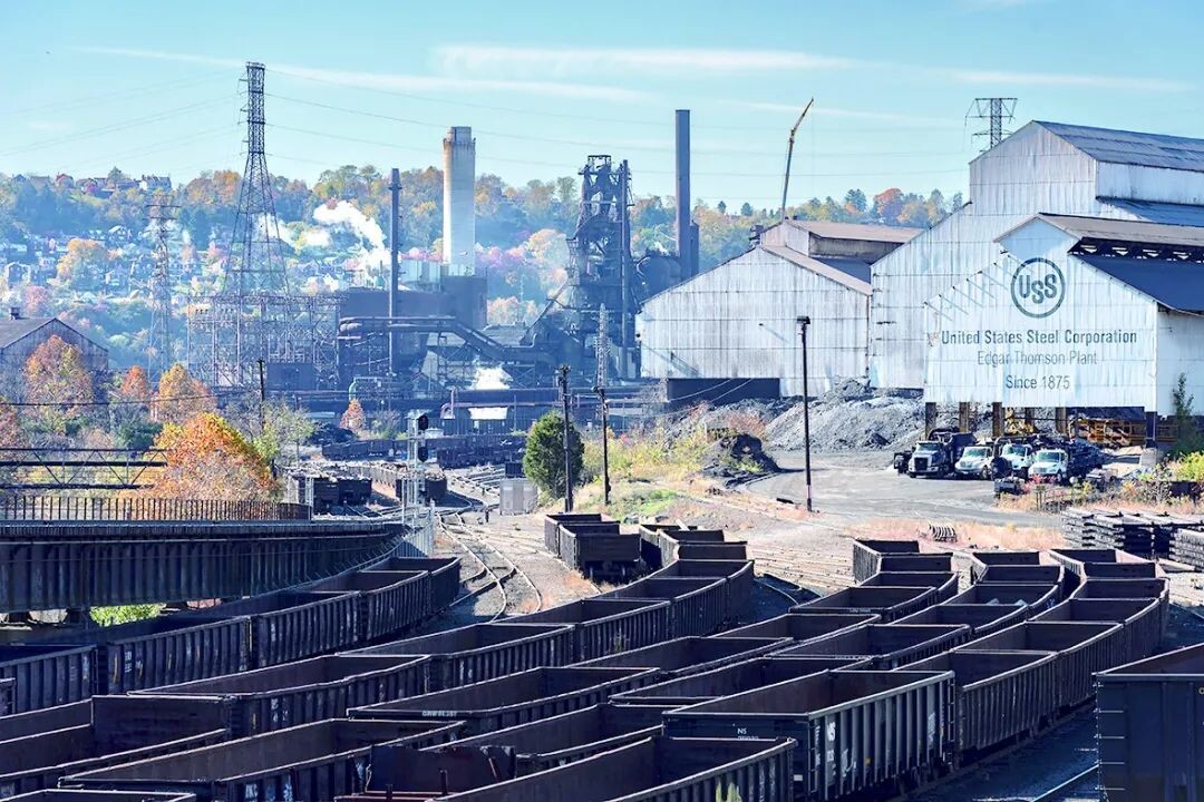 U.S. crude steel production fell 2.4% week-on-week.