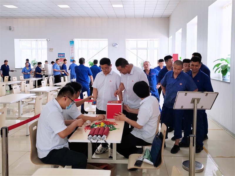 图片11 图片11