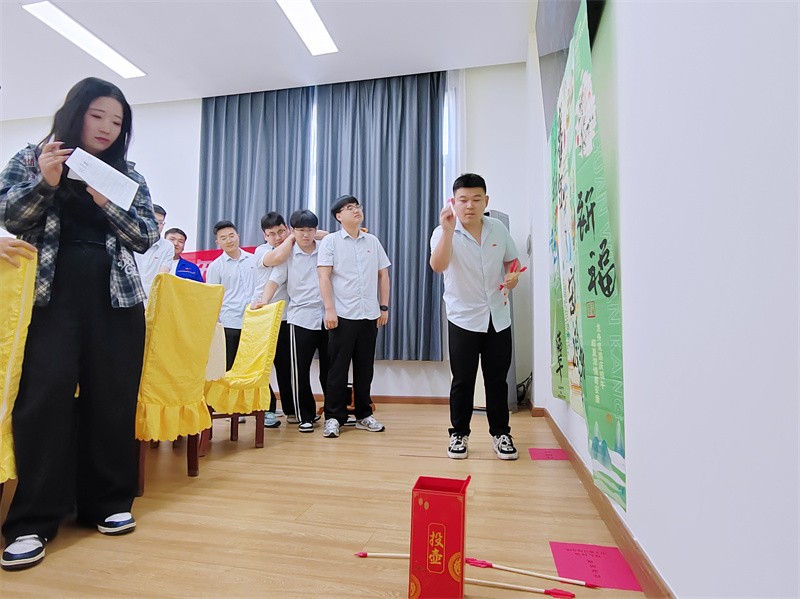 图片15 图片15