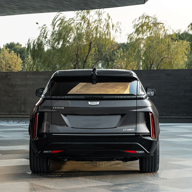 Meet Cadillac LYRIQ