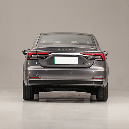 Meet ROEWE i6 MAX EV