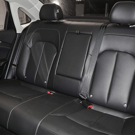 Meet ROEWE i6 MAX EV