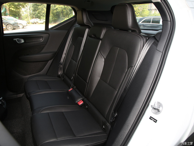 Volvo XC40 2024 B4 all-wheel-drive Zhiyuan Deluxe Edition