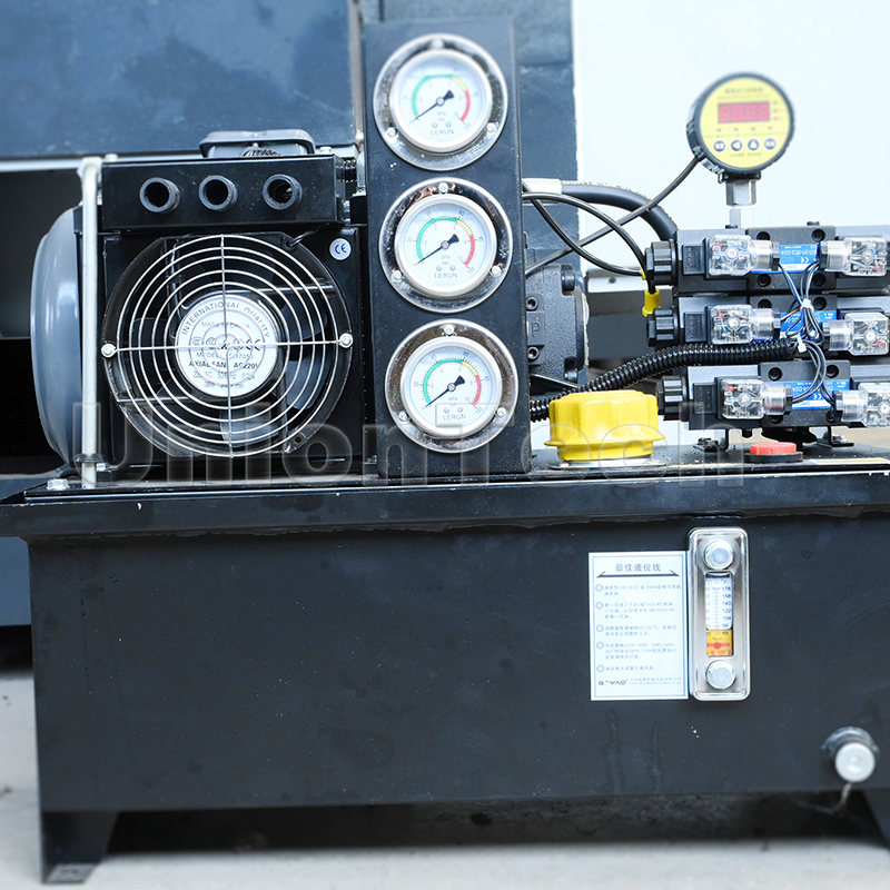 vertical machining center vmc650