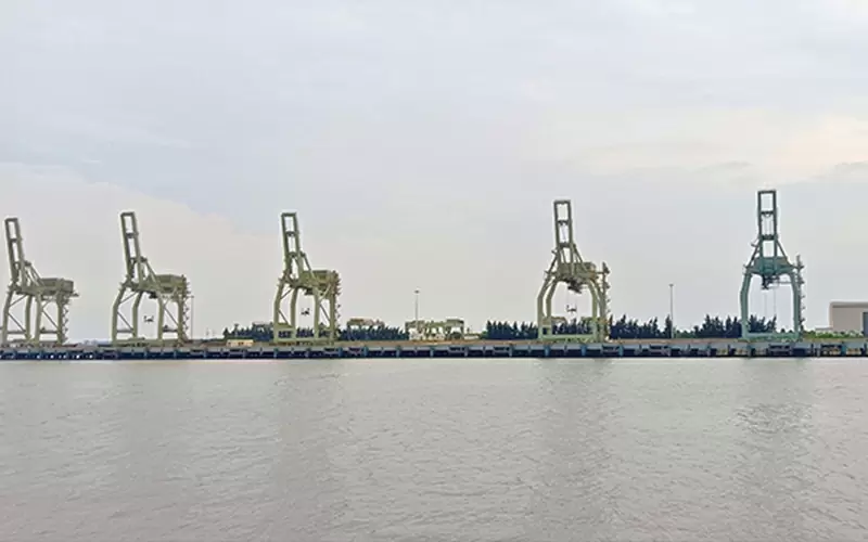 All-out defense against typhoon 
