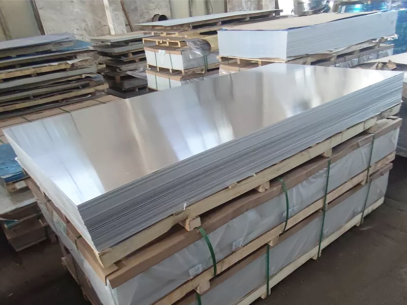 Aluminum sheet for bus roof
