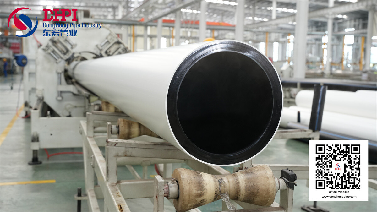 UV-resistant black-on-the-inside, white-on-the-outside PE pipe has entered mass production, achieving success in its first market launch in Guinea.