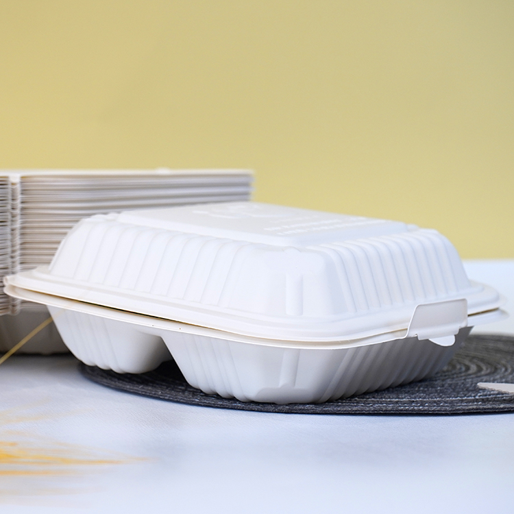 One-piece lunch box with three compartments