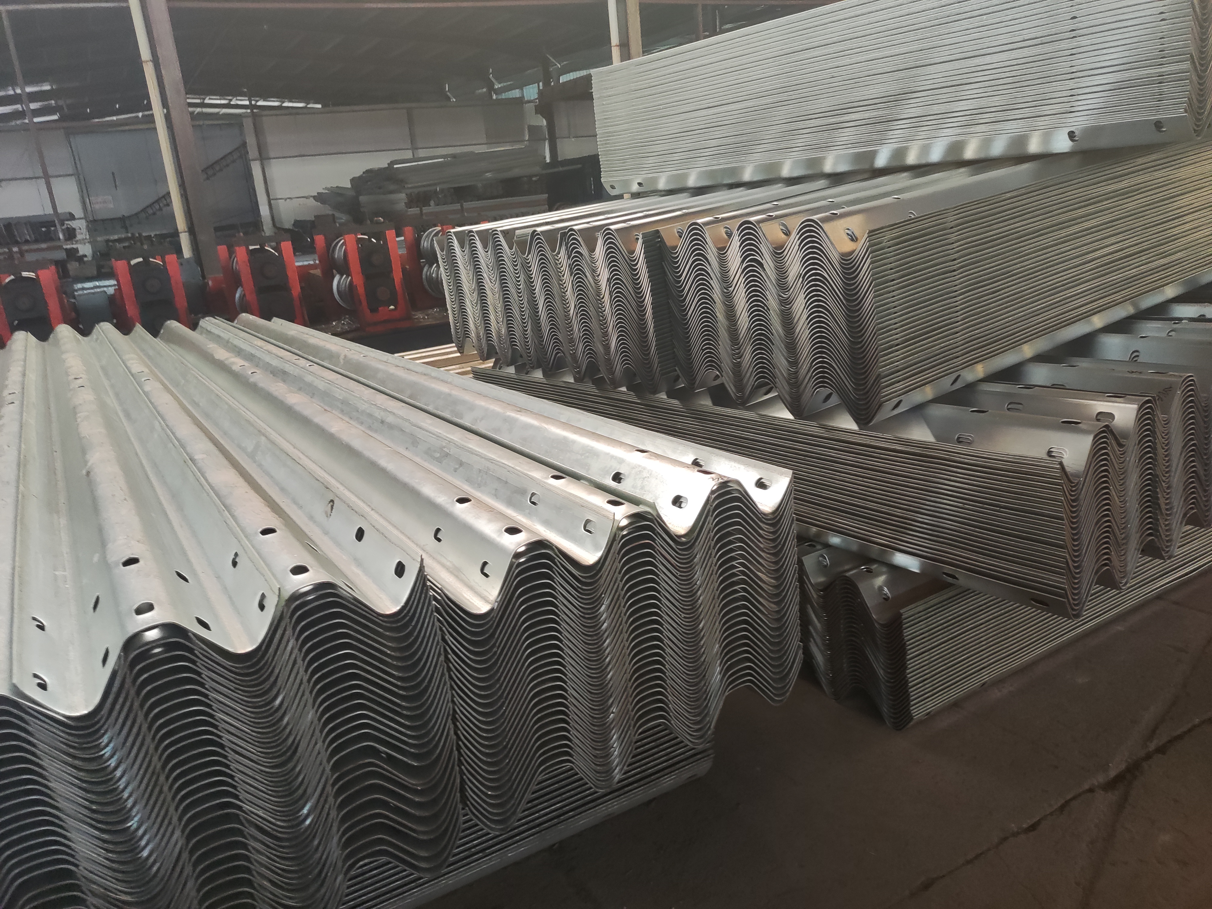 Defensa metalica de 3 crestas