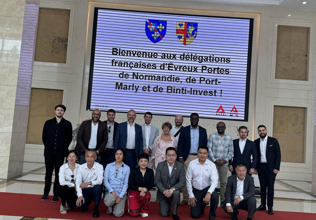 Un groupe de visiteurs français arrivé à Jinan cherche à coopérer dans le domaine des énergies nouvelles