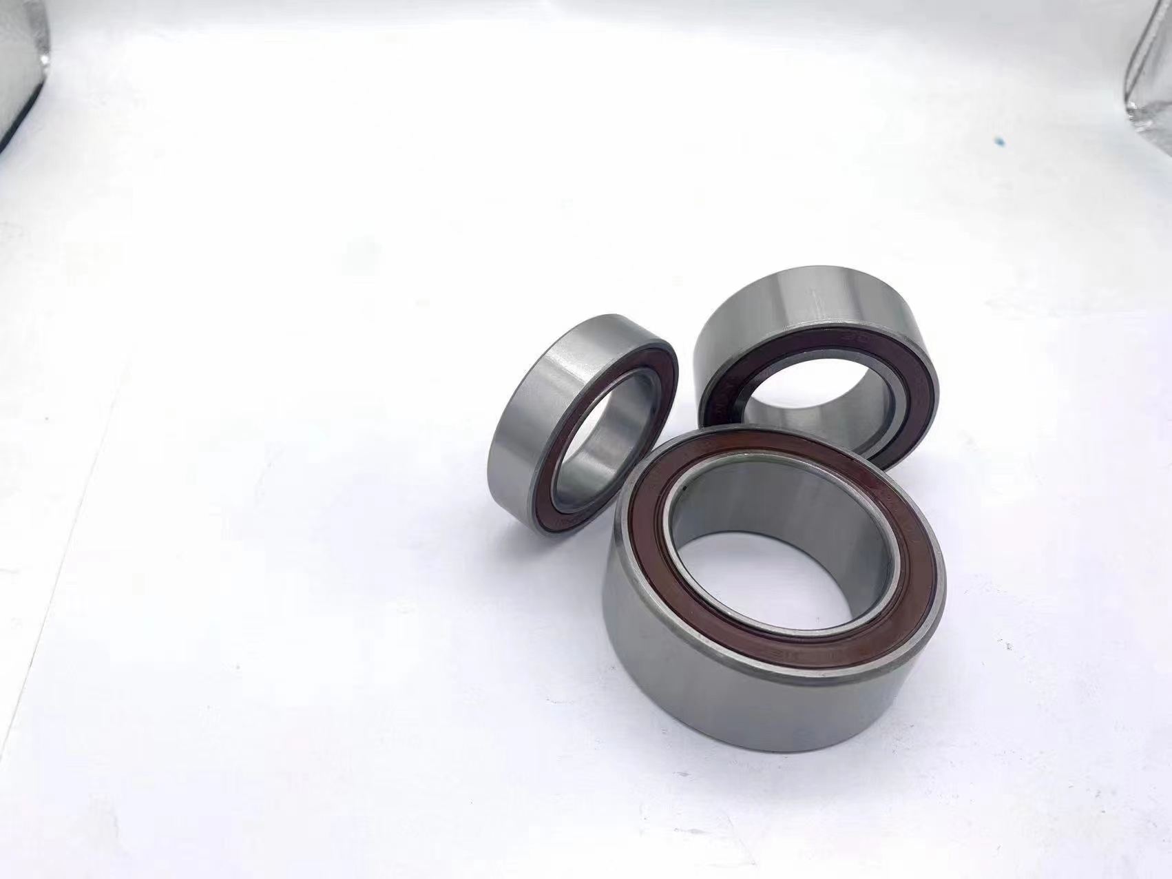 Air conditioning compressor bearings