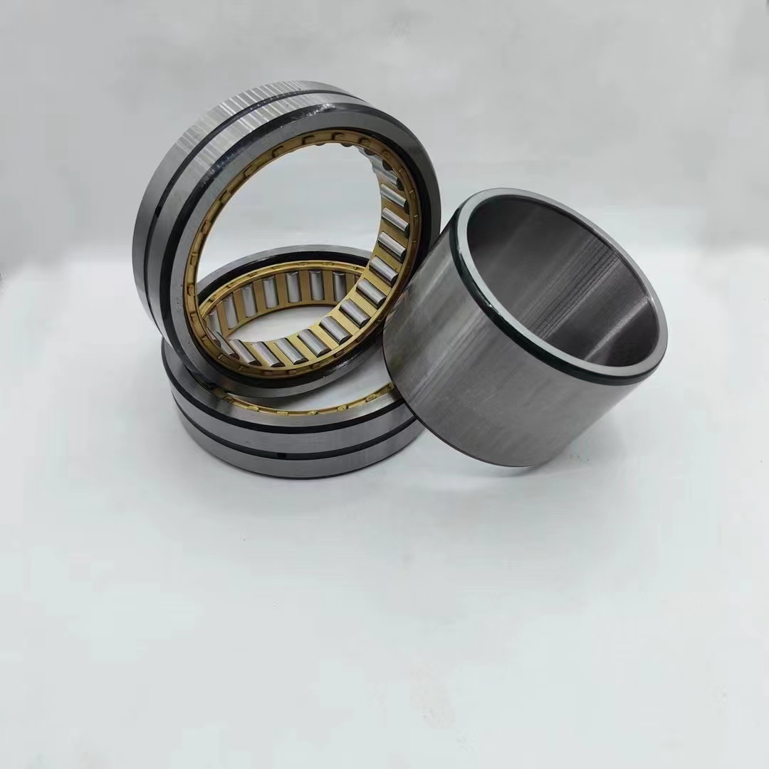 Four row cylindrical roller bearings