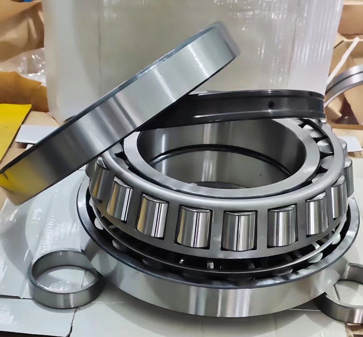 Four row tapered roller bearings