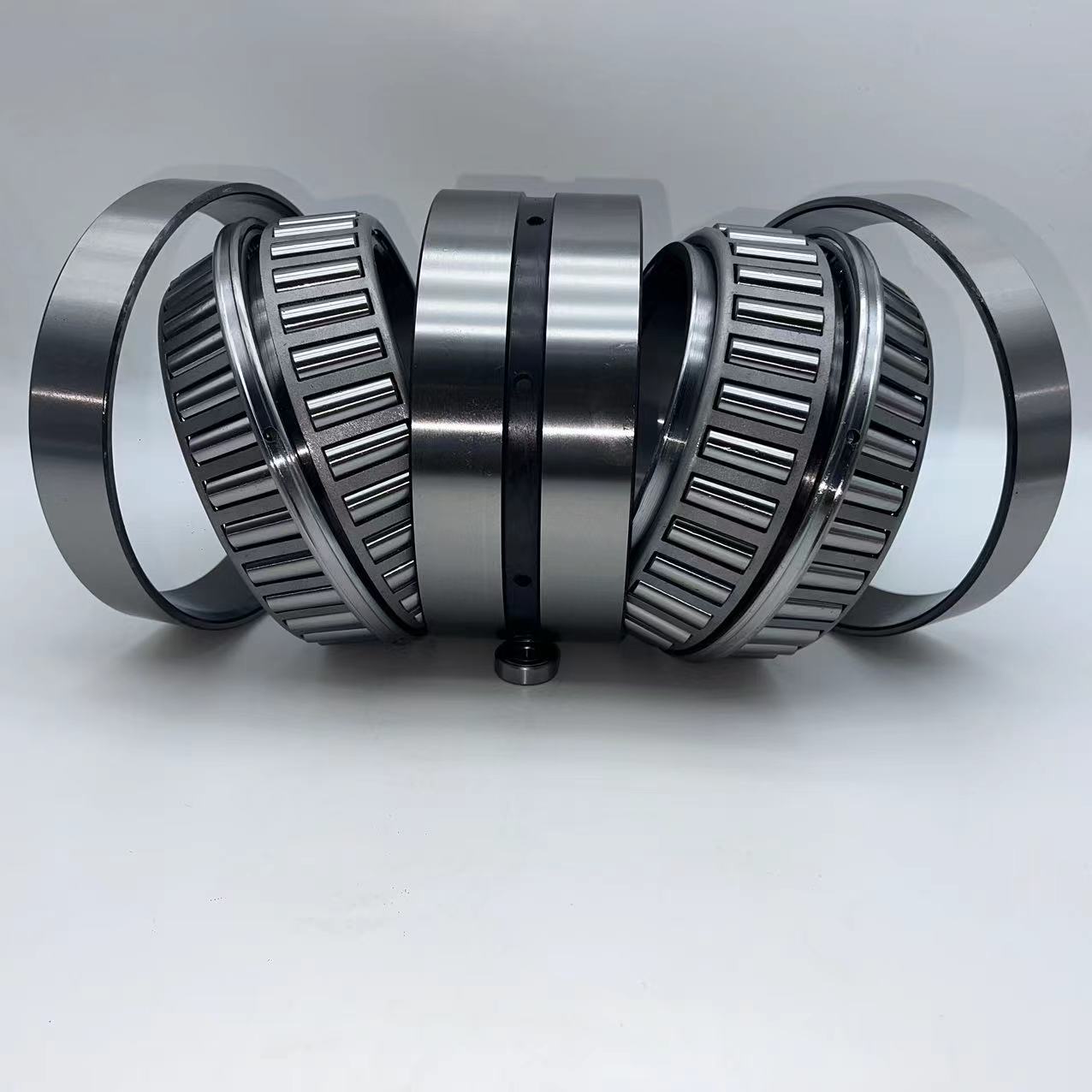 Four row tapered roller bearings