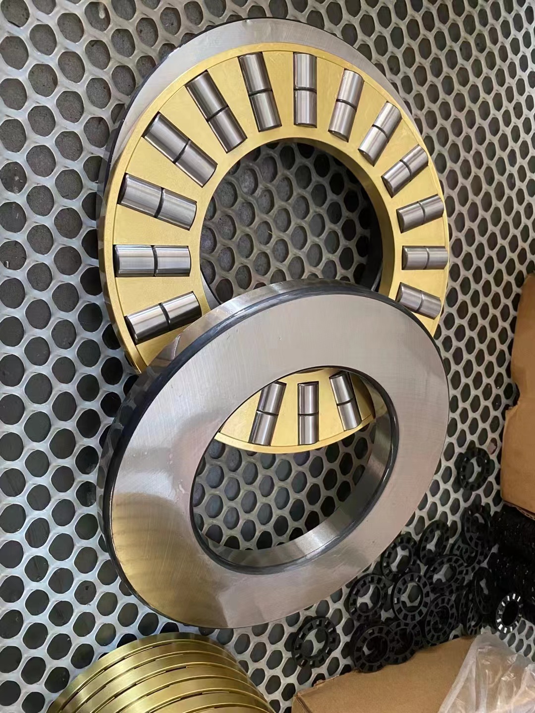 Thrust roller bearing