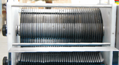  YQP330 Meat Slicer