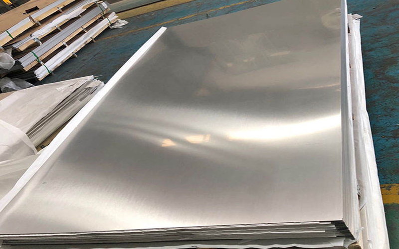 Titanium alloy plate