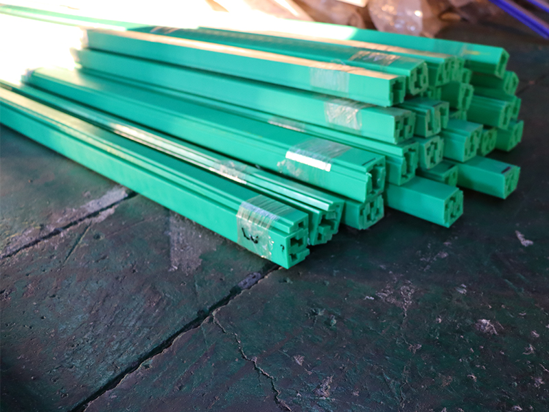 UHMWPE WEAR STRIPS