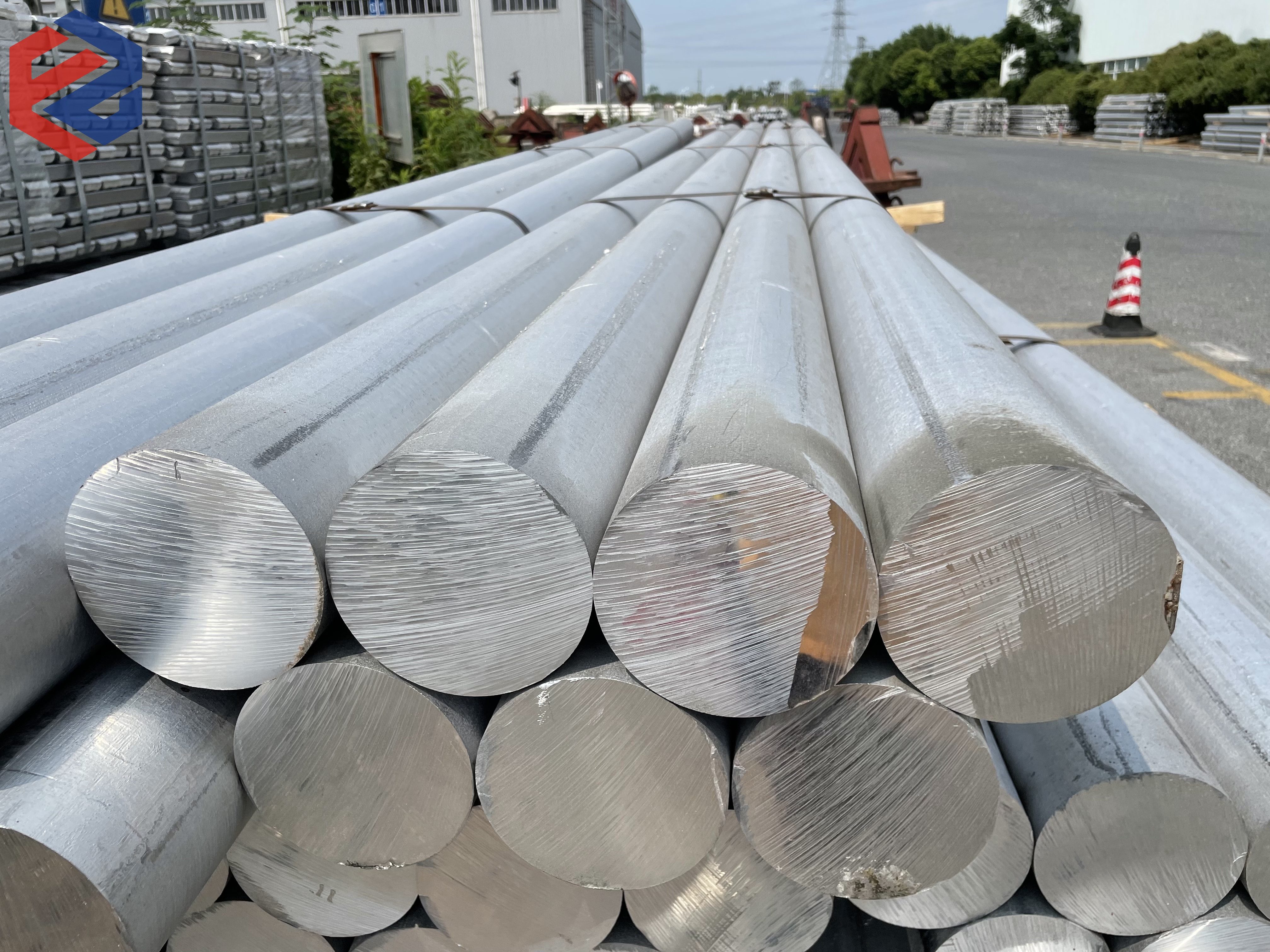 Aluminum Round Rod Bar 1050 1070 2A16 3003 4A01 5083 6061 6082 T6 T651 Aluminum Rod 7075 5052 5082 H111 6082 Aluminum Bar