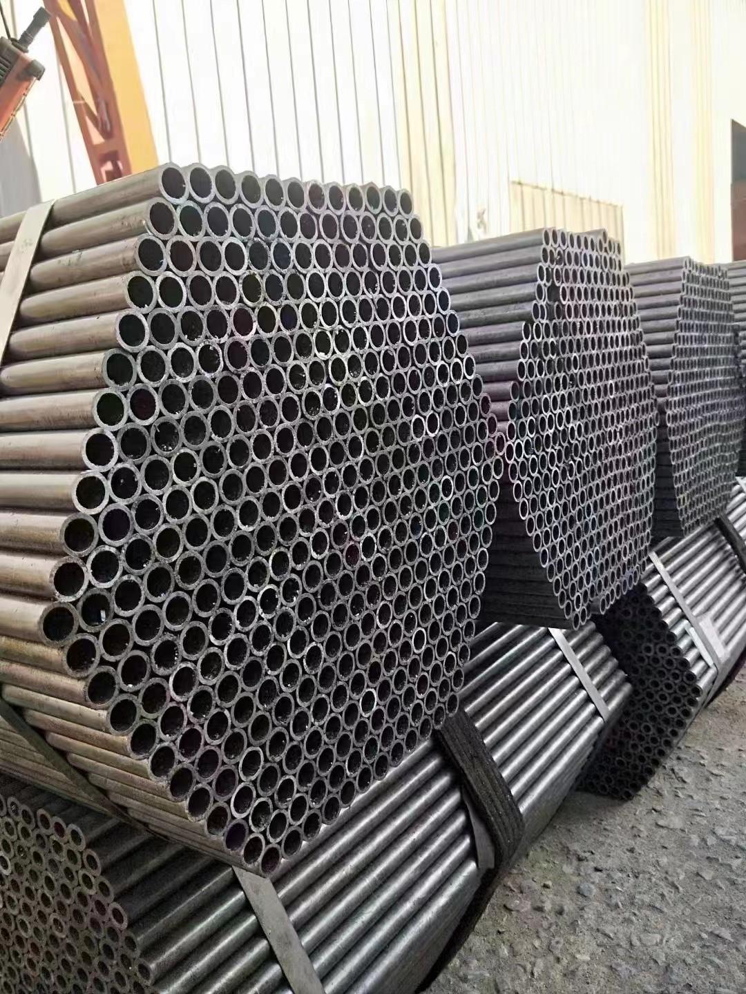 Cold drawn seamless steel pipes