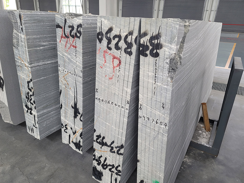 G302 New Santiago Black (3)