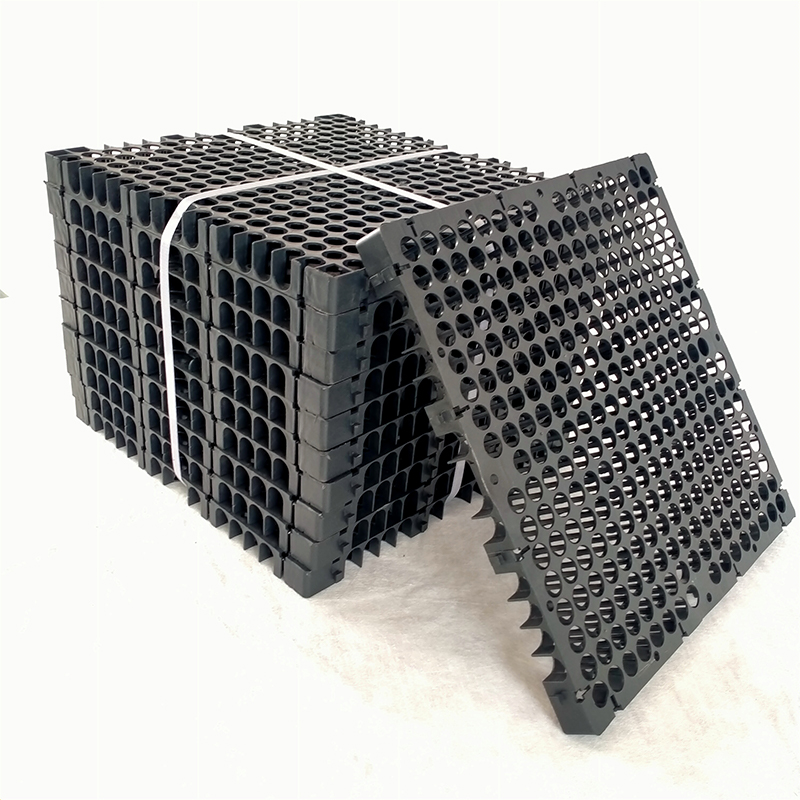 PVC Plastic drain board drainage sheet mat/plastic drainage matting 20mm
