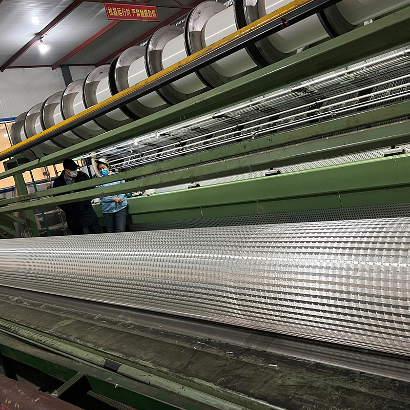China Factory Fiberglass Grid Asphalt Reinforcement Fiberglass Geogrid composite geotextiles