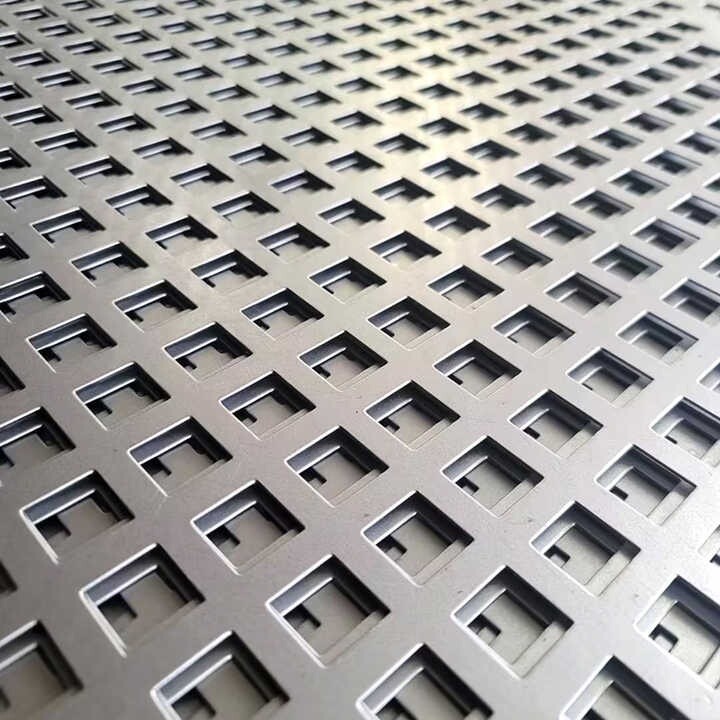 Stainless steel perforated plate