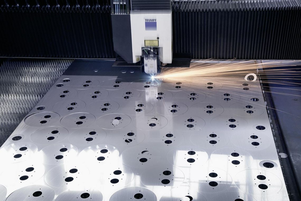 Laser cut stainless steel sheet (customizable)