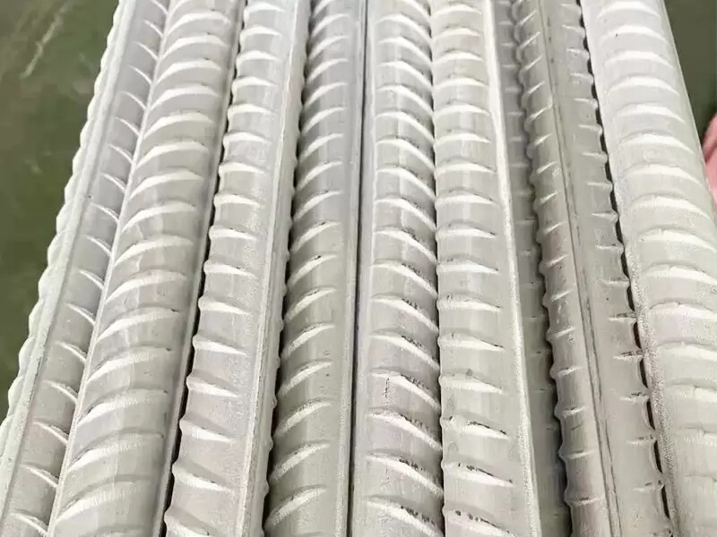 Stainless steel rebar