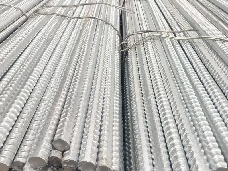 Stainless steel rebar