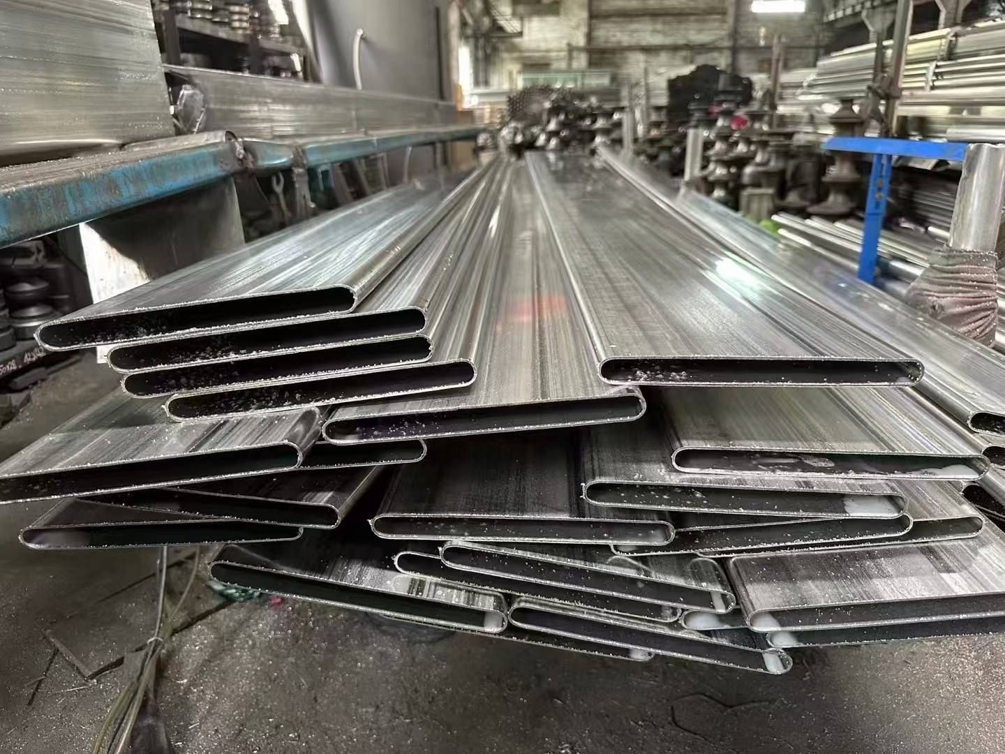 Stainless steel special-shaped pipe