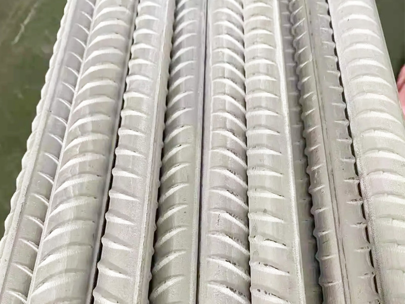 Stainless steel rebar