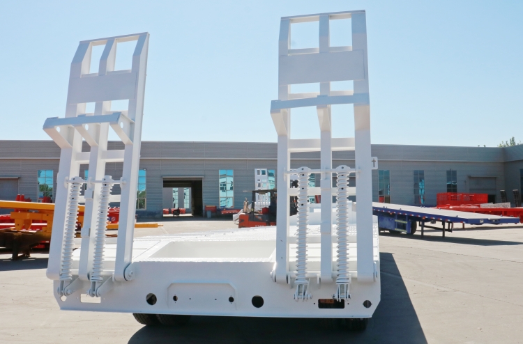 Tri Axle 60 Ton Low Bed Trailer