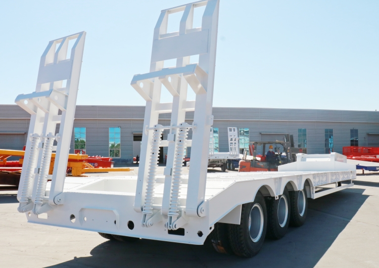 Tri Axle 60 Ton Low Bed Trailer