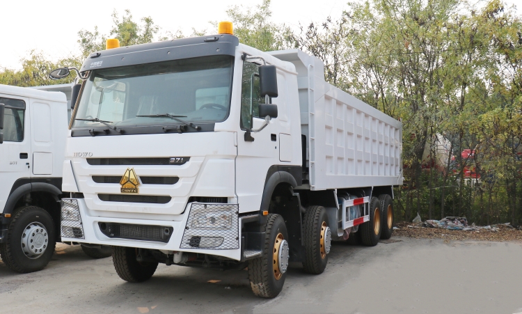 Howo 371 8x4 Dump Truck is gonna ship to Uzbekistan Howo 371 8x4 Dump Truck is gonna ship to Uzbekistan