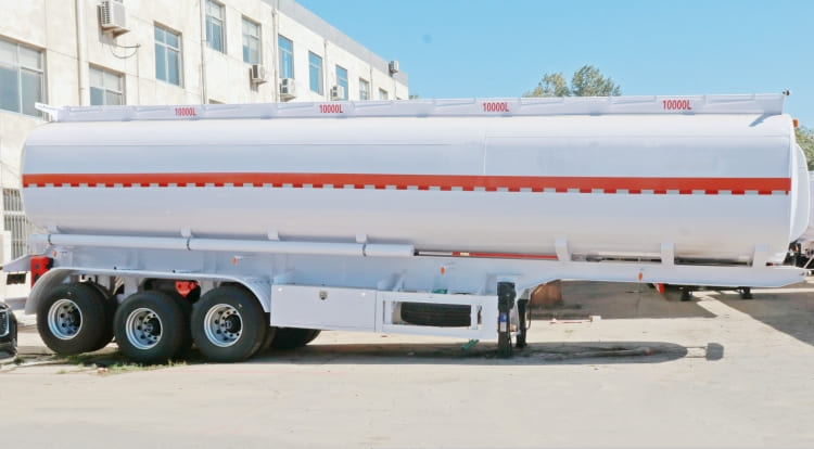 oil tank trailer (8).jpg Tri Axle 40000 L Fuel Tanker Trailer