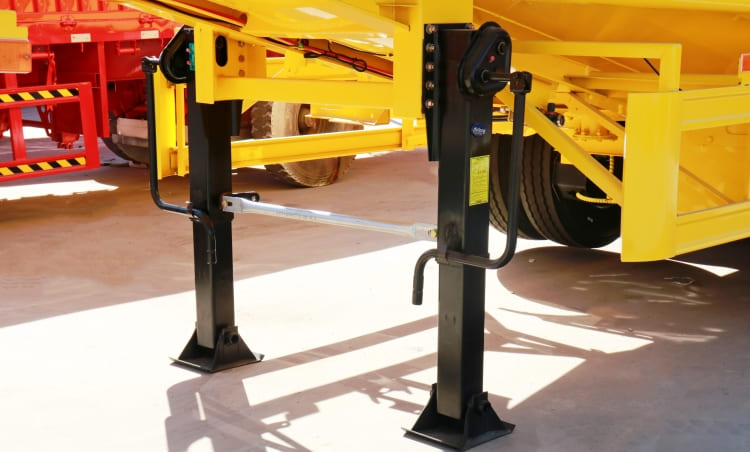 Pneumatic Dry Bulk Trailer