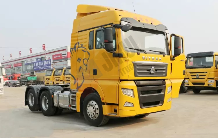 Sinotruk Sitrak tractor head (2).jpg Sinotruk SITRAK C7H 540 Tractor Head