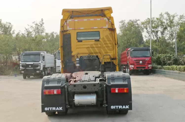 Sinotruk Sitrak tractor head (11).jpg Sinotruk SITRAK C7H 540 Tractor Head