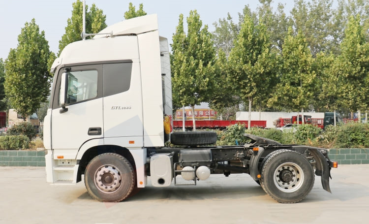 Foton GTL Tractor Head 4x2