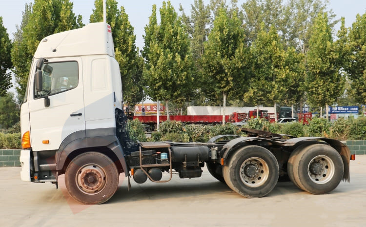 Hino 700 Tractor Head 6x4 is ready ship to Kazakhstan