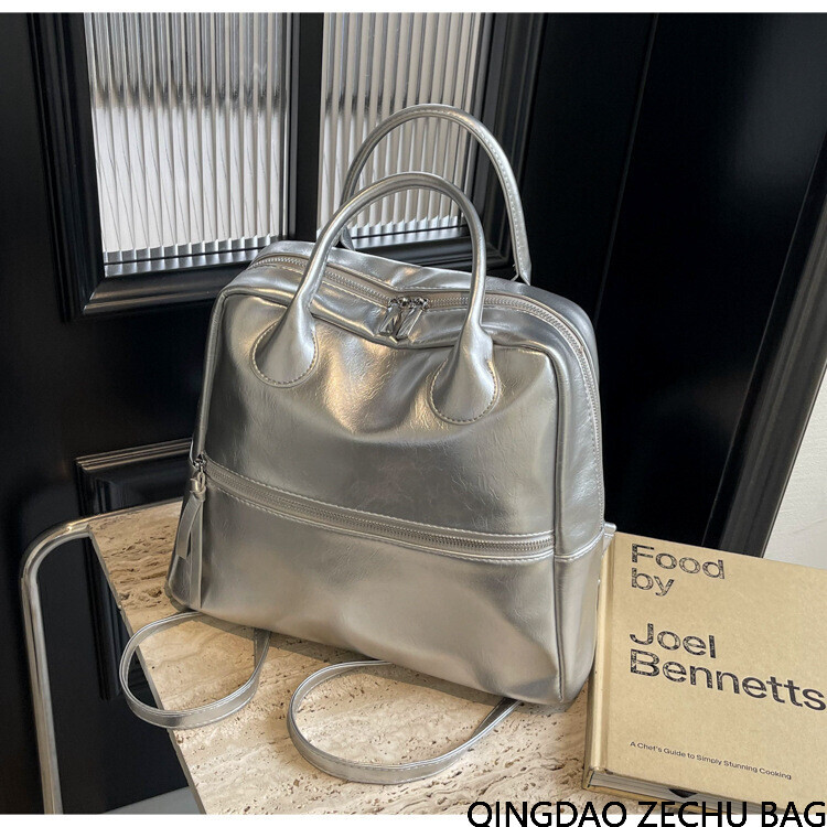 ファッションリュックサック　カジュアル　通勤バックパック　