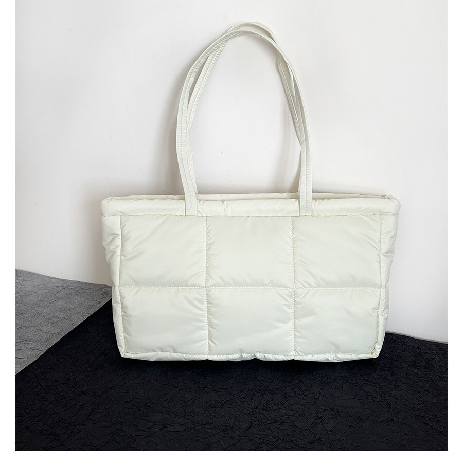 トートバッグ tote bag トート キルティングバッグ ショルダーバッグ ボンディングバッグ マザーズバッグ ママバッグ 軽量 洗える ナイロン 大容量 はっ水加工 人気 女性用 無地