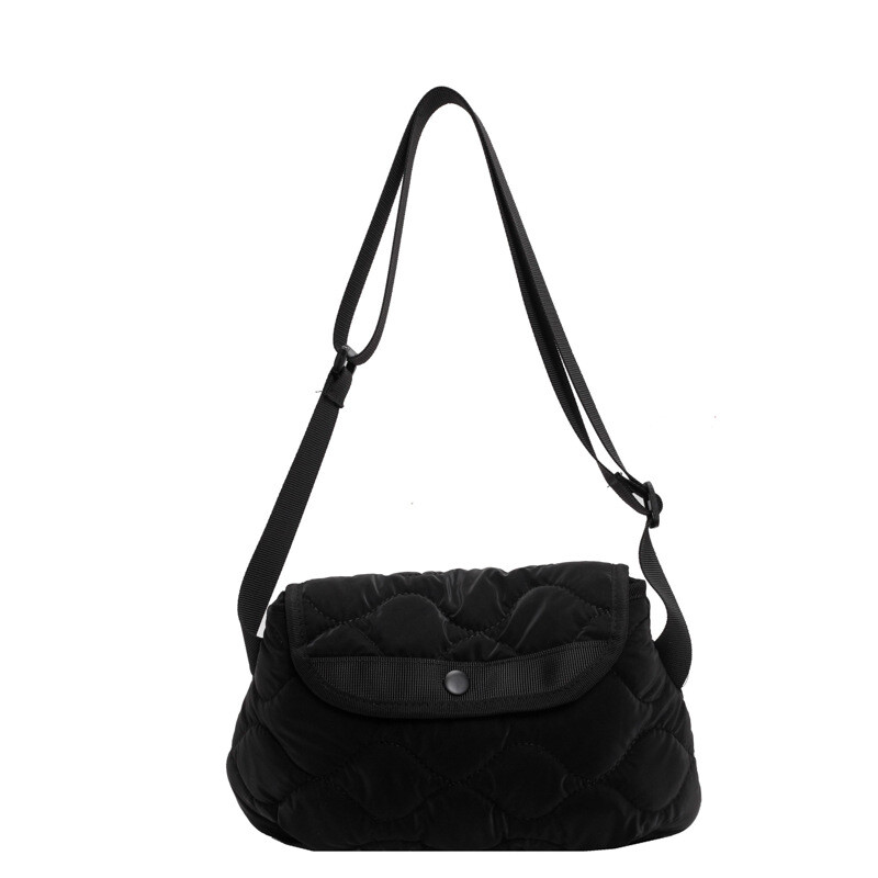 キルティング ショルダーバッグ スクエア 斜め掛け 多用途 お出かけバック 軽量 可愛い 2WAY 5色 レディース